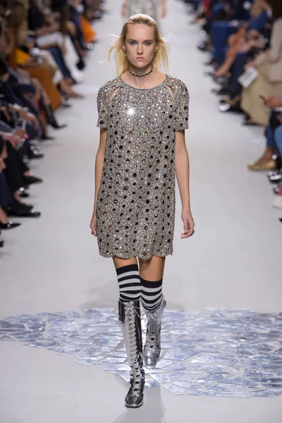 Look 73